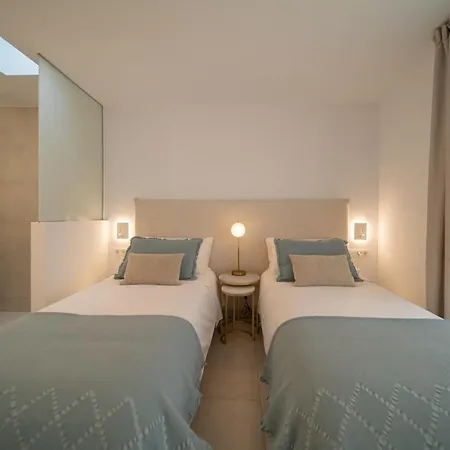 Casa Perseida * Тиас